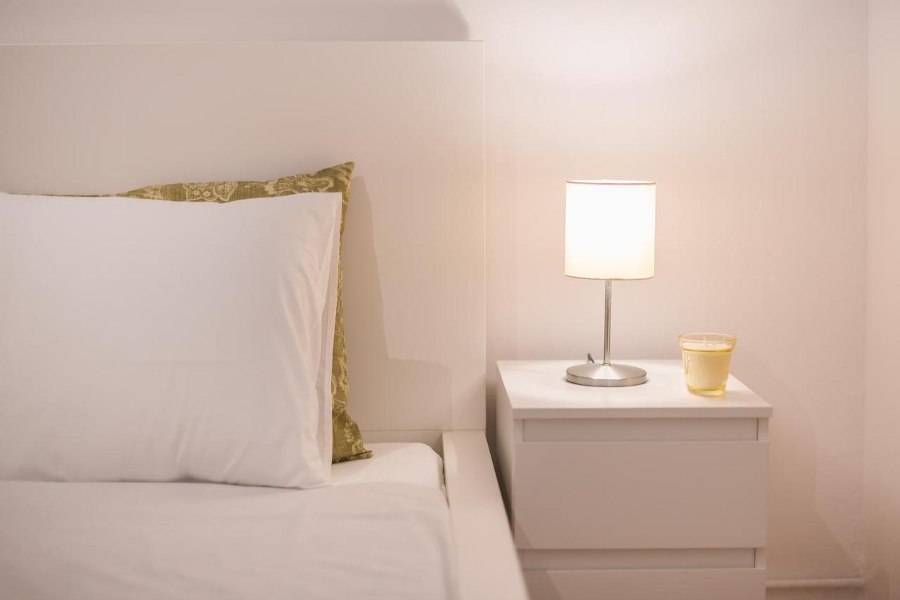 Apartment At Megaro Mousikis St Semi Basement 1Bed 2 Pers Athen Exterior foto