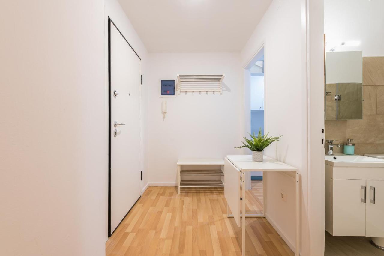 Apartment At Megaro Mousikis St Semi Basement 1Bed 2 Pers Athen Exterior foto